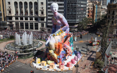 Fallas 2019, remate final con piedra blanca